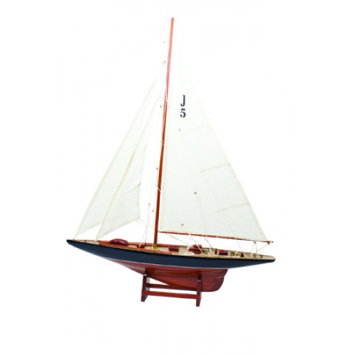 Classic Yacht Sailboat Model